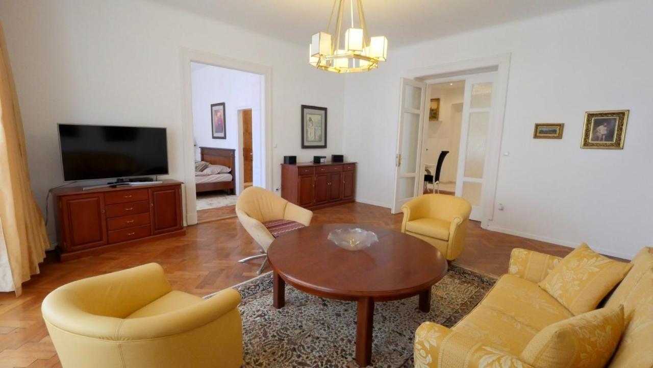 Velky 3I Apartman V Centre Mesta Pressburg Exterior foto