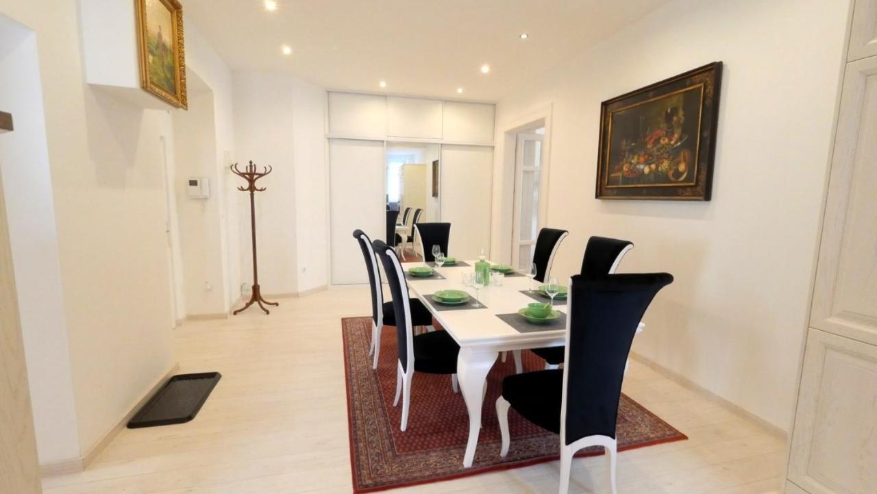 Velky 3I Apartman V Centre Mesta Pressburg Exterior foto
